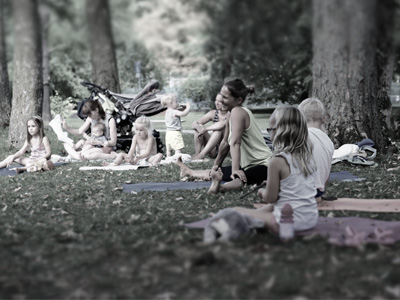 Kinder yoga